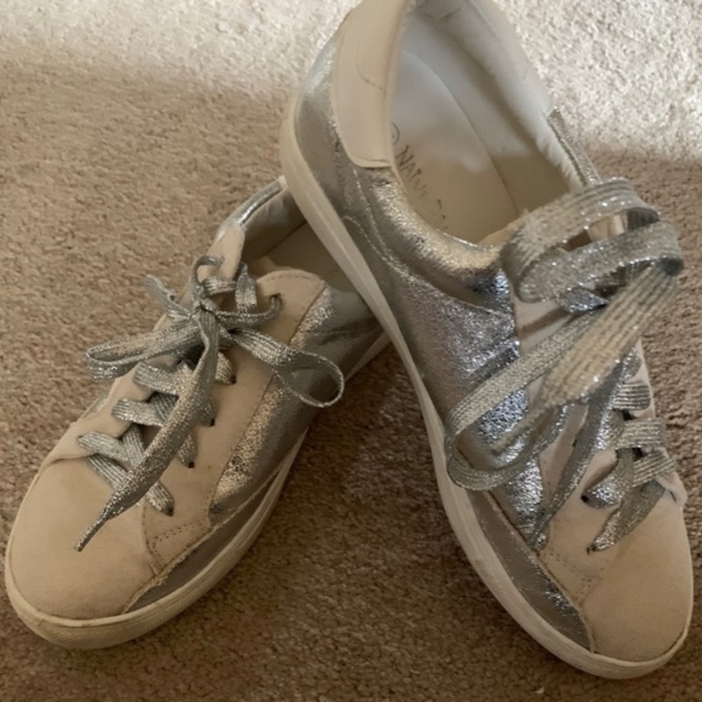 Nature breeze sneaker size 8.5